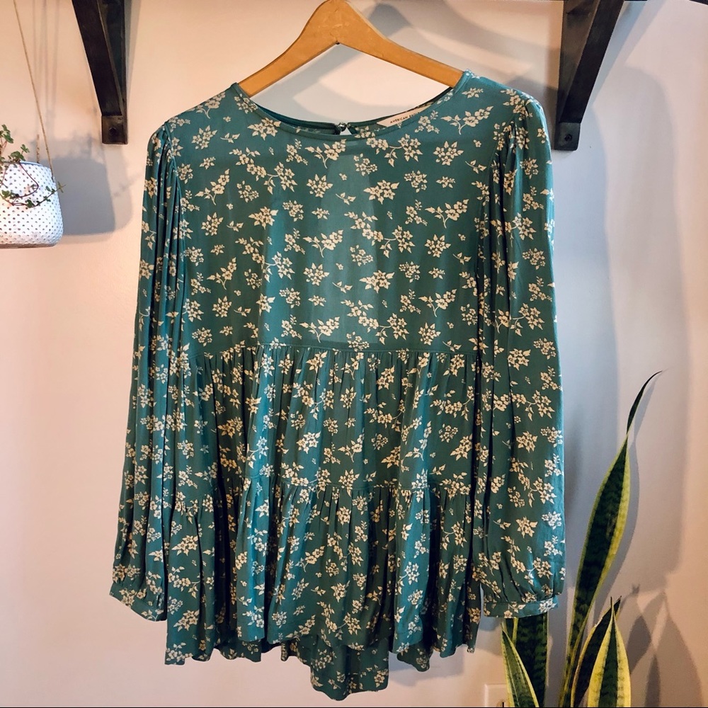 FINAL PRICE key hole back babydoll blouse